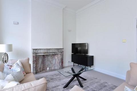 2 bedroom apartment to rent, Kensington, London W8