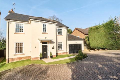 5 bedroom detached house for sale, Wyatt Close, Bushey Heath, Bushey