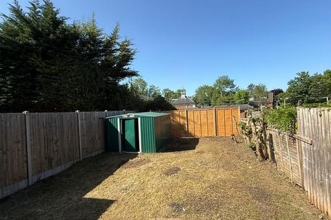 2 Braeside Close, Pinner, HA5 4HH