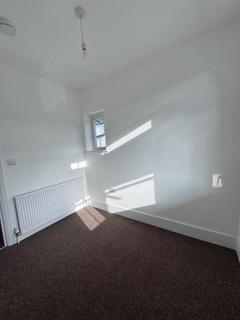 1 bedroom in a house share to rent, Woodstock Avenue,