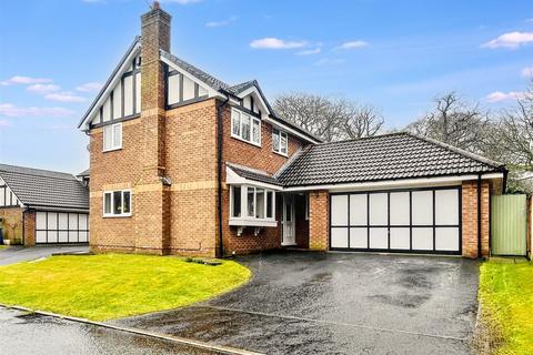 4 bedroom detached house for sale, Severn Close, Altrincham