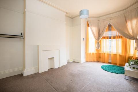 2 bedroom flat to rent, Wenlock Terrace, Fulford Road, York