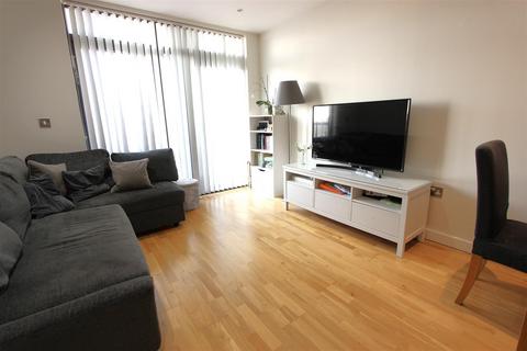 1 bedroom flat to rent, Powell House, Enfield, EN1