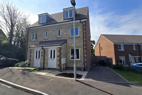 3 bedroom semi-detached house for sale, Hatherall Drive, Chippenham