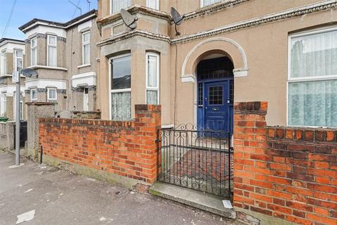 1 bedroom apartment for sale, Glenny Road, Barking, Essex