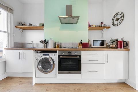 3 bedroom flat for sale, Kellett Road, SW2