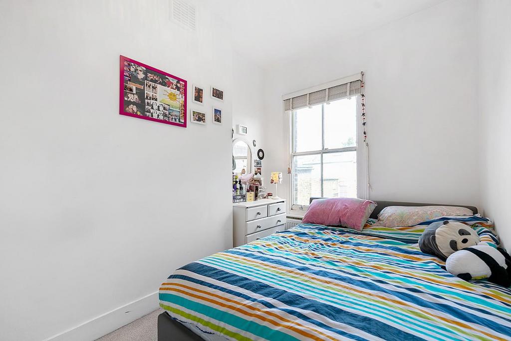 Bedroom (2).jpg