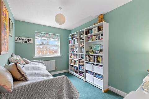 6 Bellingham Close, Thirsk, YO7 1FX