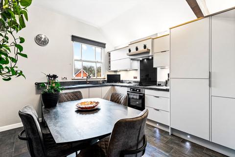 35 Balmoral Close, Leicester, LE2 3PZ