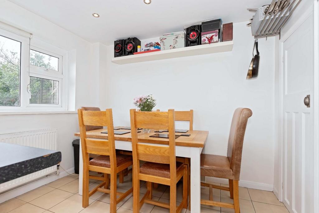 Chanctonbury Drive 19.jpg