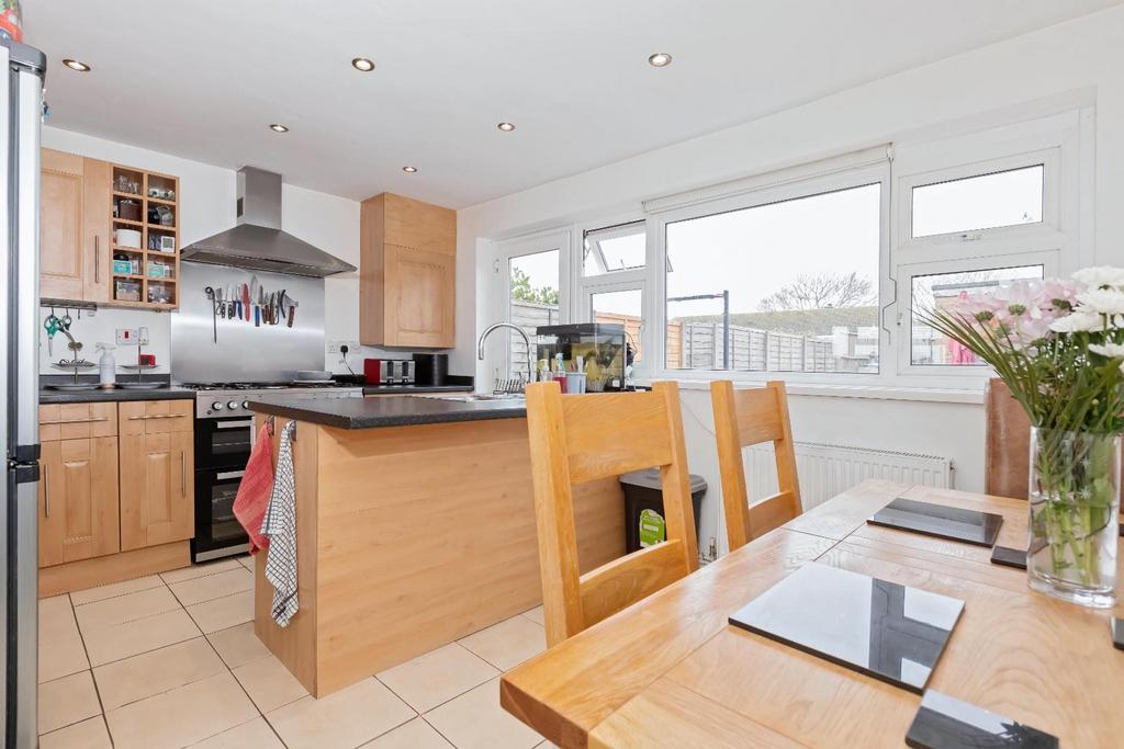 Chanctonbury Drive 18.jpg