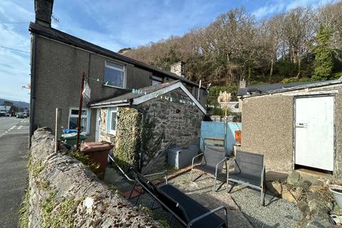 2 bedroom house for sale, Factory Place, Tremadog