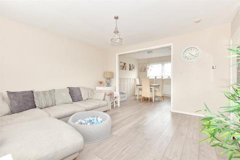 6 Ash Close, Merstham, Redhill, RH1 3HJ
