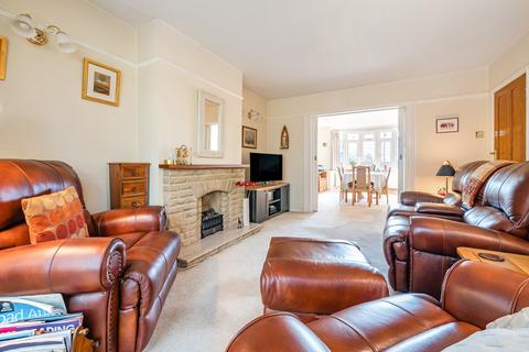 7 Spinney Close, Emmer Green, Reading, RG4 8TB
