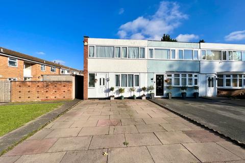 3 bedroom end of terrace house for sale, Castle Close, Solihull