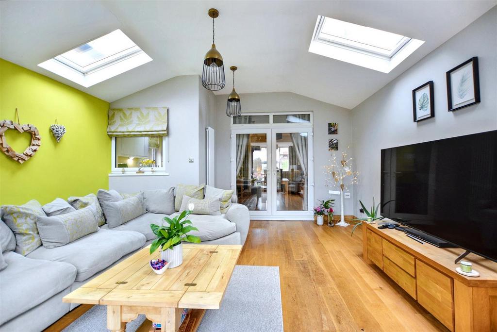 Sitting Room 3.jpeg