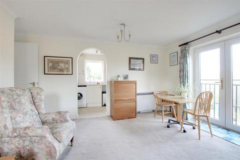 2 bedroom retirement property for sale, High Street, Kings Langley