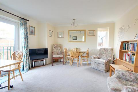 2 bedroom retirement property for sale, High Street, Kings Langley