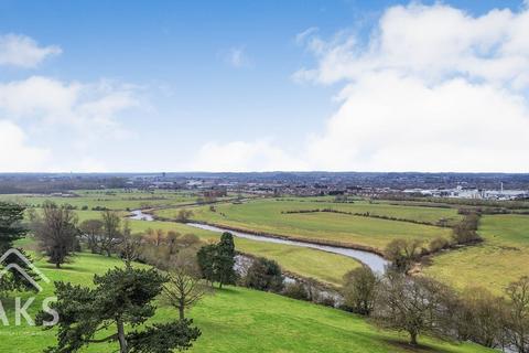 4 bedroom semi-detached house for sale, Newton Road, Burton-On-Trent DE15