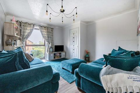 13 Swift Close, Winchester, SO22 4QG