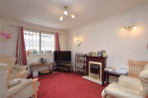 1 bedroom apartment for sale, Cunningham Close, Romford, RM6