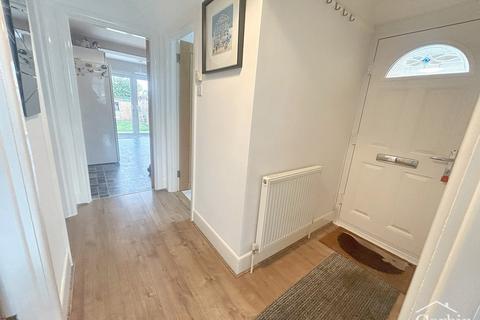 10 Bascott Road, Bournemouth, BH11 8RH