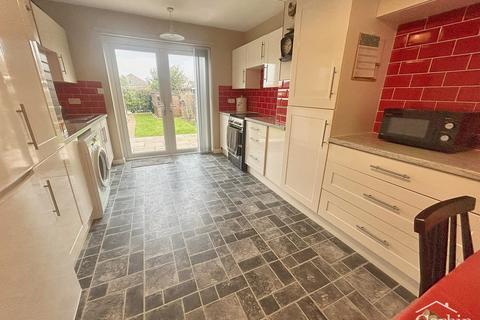 10 Bascott Road, Bournemouth, BH11 8RH