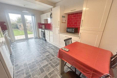 10 Bascott Road, Bournemouth, BH11 8RH