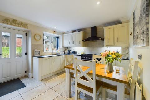 2 bedroom cottage for sale, Bliss Lane, Flore, Northamptonshire, NN7 4LJ