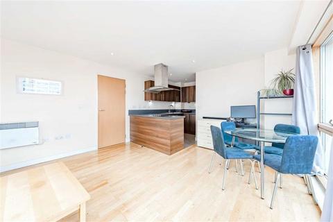 2 bedroom flat to rent, Newington Causeway, London SE1