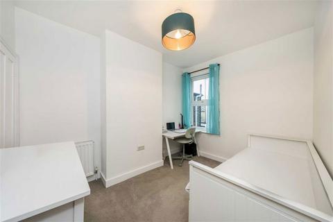 2 bedroom house for sale, Field Lane, Teddington TW11