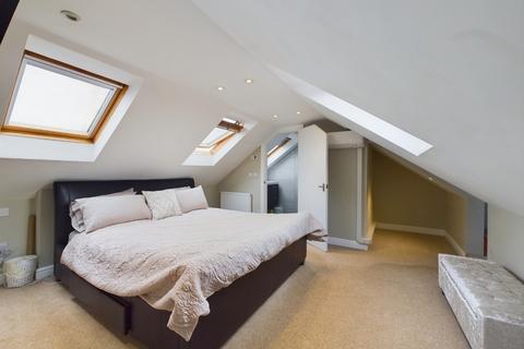18 Harris Close, Wootton, Northampton, NN4 6AD
