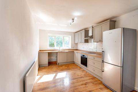 3 bedroom detached bungalow for sale, York Paddock, Newark NG22