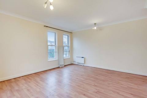 2 bedroom flat to rent, Leabank Square, Hackney Wick, London, E9