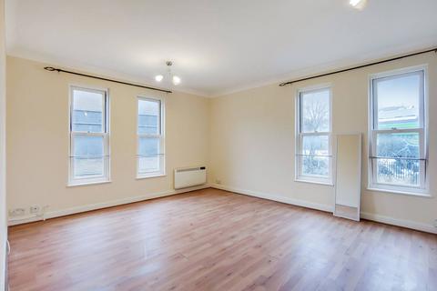 2 bedroom flat to rent, Leabank Square, Hackney Wick, London, E9