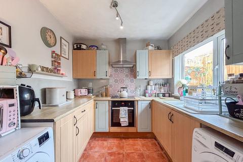 3 bedroom terraced house for sale, Hanbury Road, Pontnewynydd, NP4