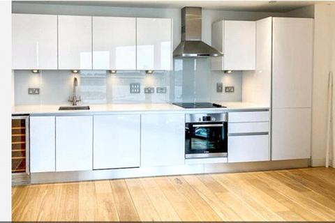 2 bedroom apartment for sale, Ocean Way, Southampton