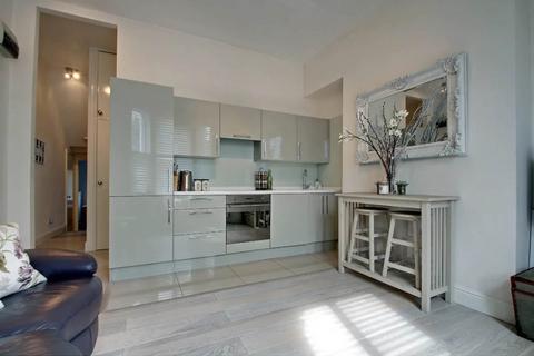 2 bedroom flat to rent, Ashmore Road, Maida Vale