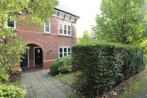 4 bedroom townhouse to rent, Stanhope Road, Bowdon, Altrincham