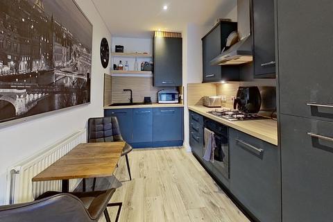 2 bedroom flat to rent, Apartment 5, The Courtyard Stanningley Road, Armley, Leeds, West Yorkshire
