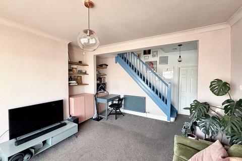 2 bedroom semi-detached house for sale, Wentworth Road, Manchester M27