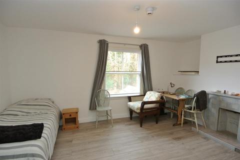 3 bedroom apartment to rent, Callow Hill, Virginia Water GU25