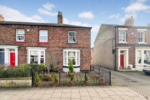 2 bedroom end of terrace house for sale, South Parade, Northallerton DL7