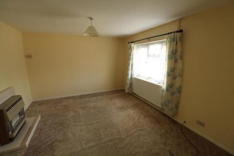 2 bedroom semi-detached bungalow to rent, Hanmer Avenue, Mildenhall, Suffolk, IP28