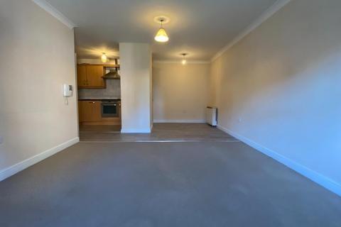 2 bedroom apartment to rent, New Copper Moss, Moss Lane, Altrincham