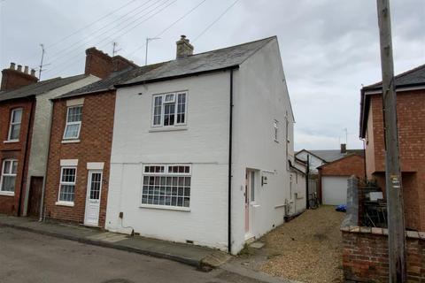 2 bedroom end of terrace house for sale, Park Road, Stony Stratford, Milton Keynes