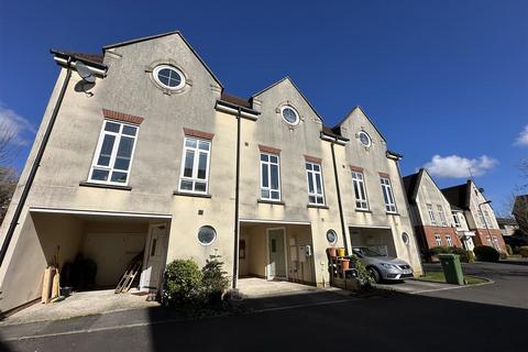 3 bedroom townhouse for sale, Bell Mews, Whitchurch