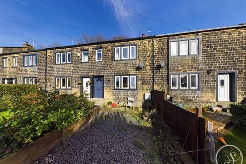 2 bedroom terraced house to rent, Woodfield Terrace, Pudsey