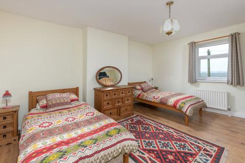 9 Bowes Crescent, Burnopfield, Newcastle Upon Tyne, NE16 6PD