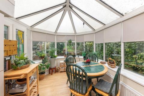 9 Bowes Crescent, Burnopfield, Newcastle Upon Tyne, NE16 6PD